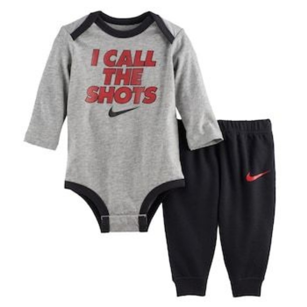 Boys infant 2 piece Nike set